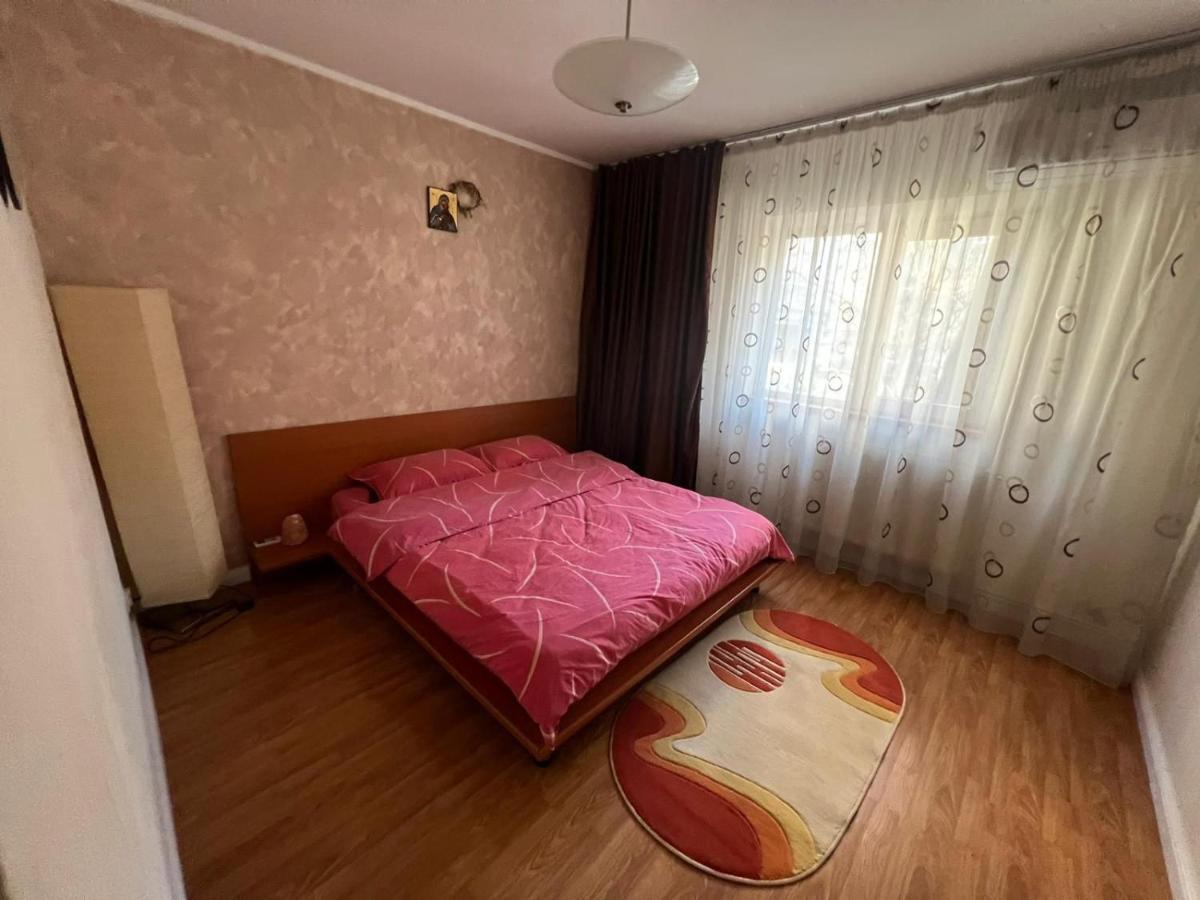 Duck Apartment Бухарест Экстерьер фото