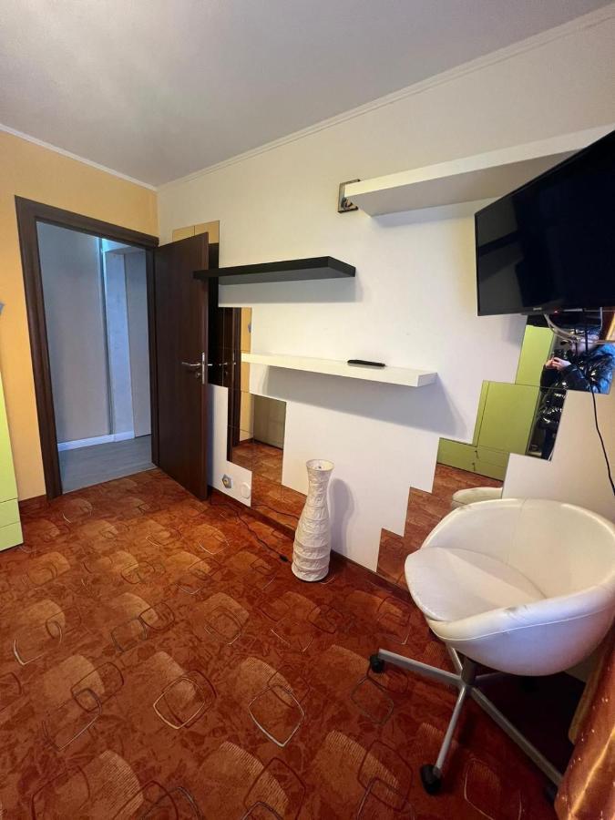 Duck Apartment Бухарест Экстерьер фото